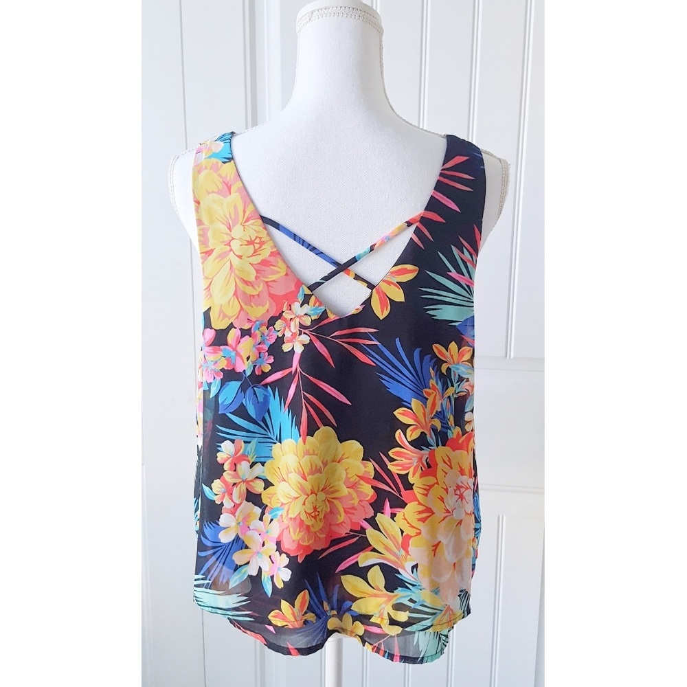 Tropical Print Top - Picture 3 of 3